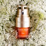 سرم دور چشم جوانساز و ضد چروک کلارنس (Clarins Double Serum Eye) – ۲۰ میل - Image 2
